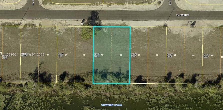 Terrain à Cape Coral, Floride № 2153414