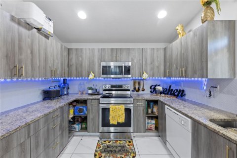 Casa en venta en Dania Beach, Florida, 3 dormitorios, 114.46 m2 № 1896825 - foto 5