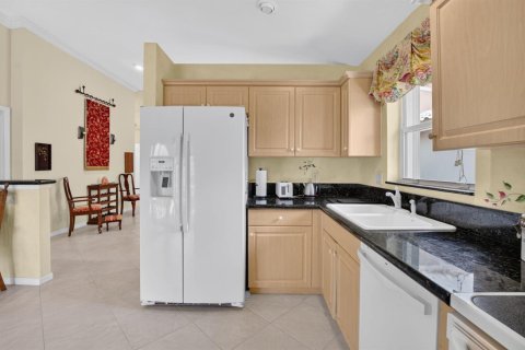 House in Boynton Beach, Florida 3 bedrooms, 155.33 sq.m. № 2252723 - photo 8