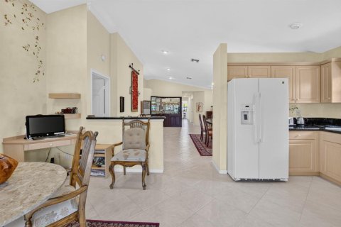 House in Boynton Beach, Florida 3 bedrooms, 155.33 sq.m. № 2252723 - photo 12