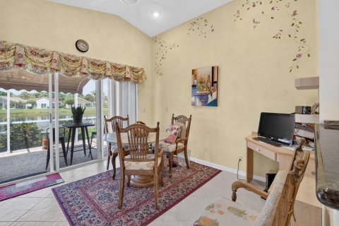 House in Boynton Beach, Florida 3 bedrooms, 155.33 sq.m. № 2252723 - photo 10