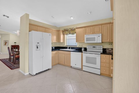 House in Boynton Beach, Florida 3 bedrooms, 155.33 sq.m. № 2252723 - photo 7