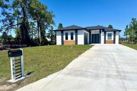 Villa ou maison à vendre à Lehigh Acres, Floride: 3 chambres, 122.17 m2 № 2071052 - photo 2