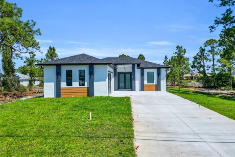 Villa ou maison à vendre à Lehigh Acres, Floride: 3 chambres, 122.17 m2 № 2071052 - photo 5