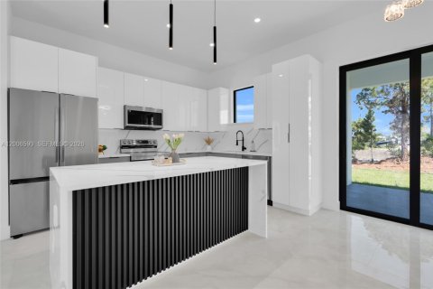 Villa ou maison à vendre à Lehigh Acres, Floride: 3 chambres, 122.17 m2 № 2071052 - photo 16