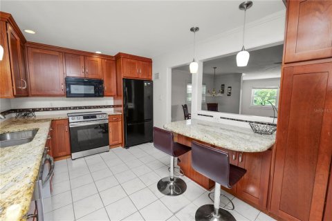 Casa en venta en Winter Haven, Florida, 3 dormitorios, 155.61 m2 № 2280029 - foto 13