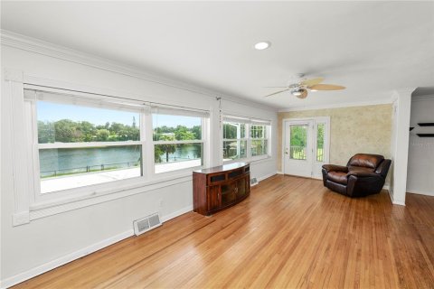 Casa en venta en Winter Haven, Florida, 3 dormitorios, 155.61 m2 № 2280029 - foto 18