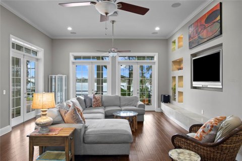 Casa en venta en Tampa, Florida, 5 dormitorios, 574.51 m2 № 1532560 - foto 15