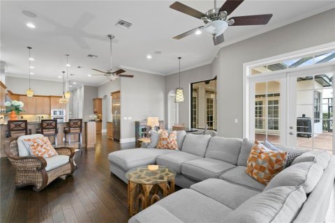 Casa en venta en Tampa, Florida, 5 dormitorios, 574.51 m2 № 1532560 - foto 18