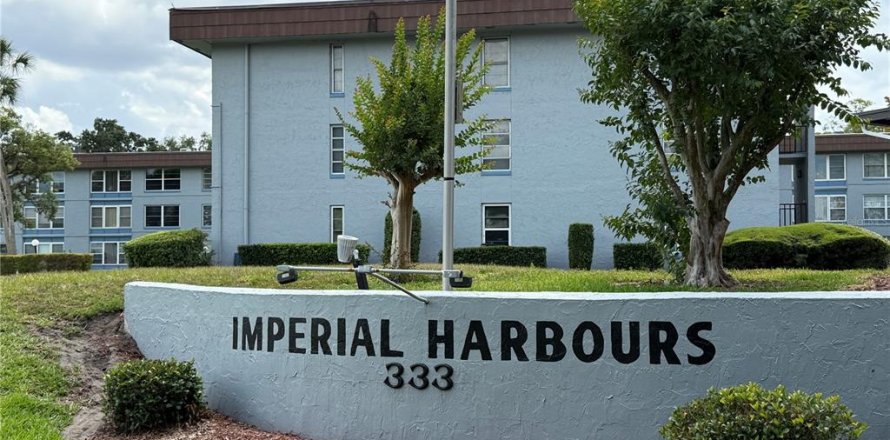 Condo in Winter Haven, Florida, 2 bedrooms № 1681233
