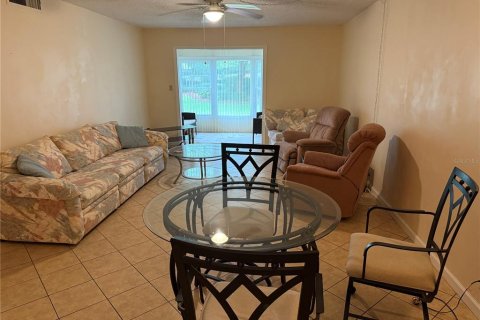 Condo in Winter Haven, Florida, 2 bedrooms  № 1681233 - photo 17