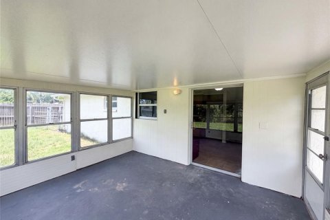 Casa en venta en New Port Richey, Florida, 2 dormitorios, 78.04 m2 № 2267327 - foto 16