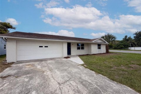 Casa en venta en New Port Richey, Florida, 2 dormitorios, 78.04 m2 № 2267327 - foto 17