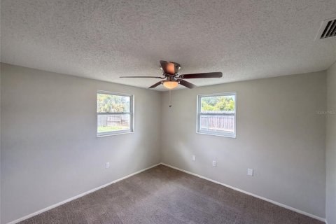 Casa en venta en New Port Richey, Florida, 2 dormitorios, 78.04 m2 № 2267327 - foto 7