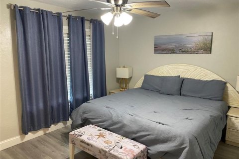 Condo in Daytona Beach, Florida, 2 bedrooms  № 1334321 - photo 6