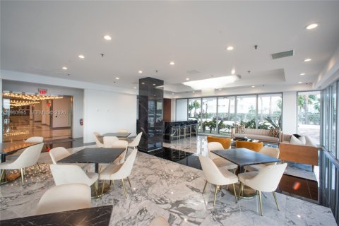 Снять в аренду кондоминиум в Майами-Бич, Флорида 2 спальни, 123м2, № 2021824 - фото 21