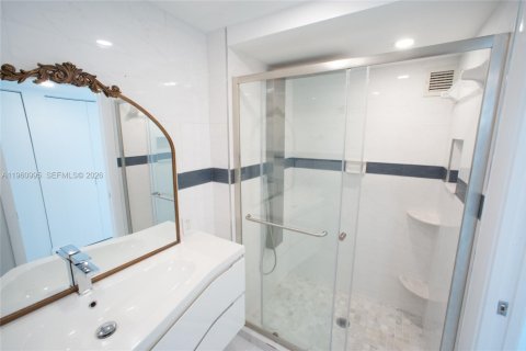 Снять в аренду кондоминиум в Майами-Бич, Флорида 2 спальни, 123м2, № 2021824 - фото 10