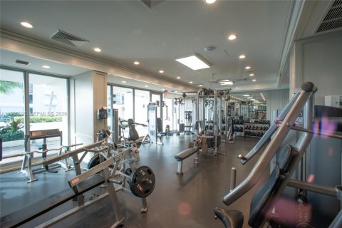 Снять в аренду кондоминиум в Майами-Бич, Флорида 2 спальни, 123м2, № 2021824 - фото 20