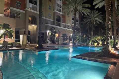 Copropriété à louer à Sunny Isles Beach, Floride: 2 chambres, 103.68 m2 № 2023240 - photo 18