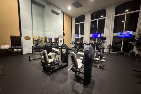 Copropriété à louer à Sunny Isles Beach, Floride: 2 chambres, 103.68 m2 № 2023240 - photo 21