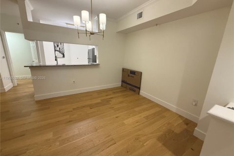 Copropriété à louer à Sunny Isles Beach, Floride: 2 chambres, 103.68 m2 № 2023240 - photo 4