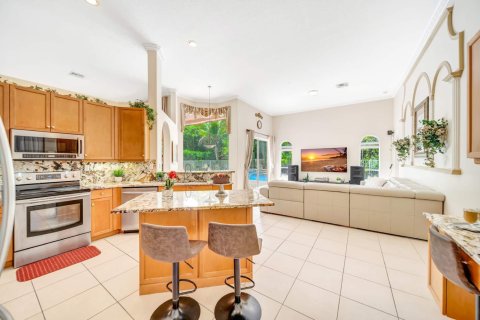 Casa en venta en Coral Springs, Florida, 5 dormitorios, 256.22 m2 № 2190897 - foto 20