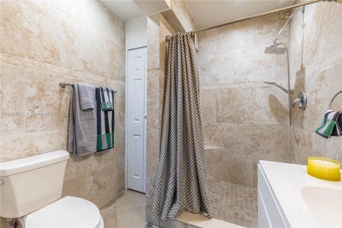 Casa en alquiler en Pompano Beach, Florida, 2 dormitorios, 174.19 m2 № 1930141 - foto 15