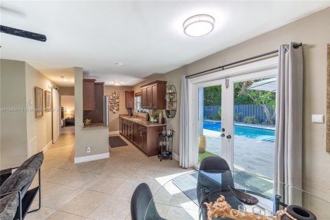 Casa en alquiler en Pompano Beach, Florida, 2 dormitorios, 174.19 m2 № 1930141 - foto 9