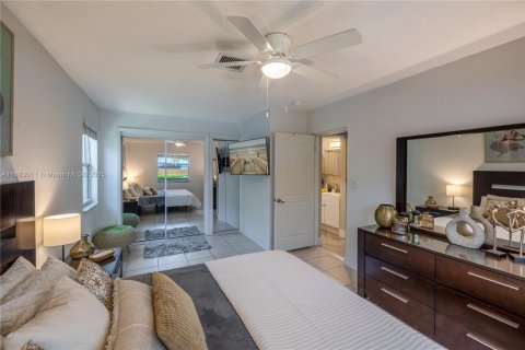 Casa en alquiler en Pompano Beach, Florida, 2 dormitorios, 174.19 m2 № 1930141 - foto 10