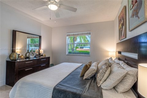 Casa en alquiler en Pompano Beach, Florida, 2 dormitorios, 174.19 m2 № 1930141 - foto 13