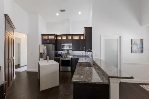 House in Sarasota, Florida 3 bedrooms, 168.06 sq.m. № 1670062 - photo 12