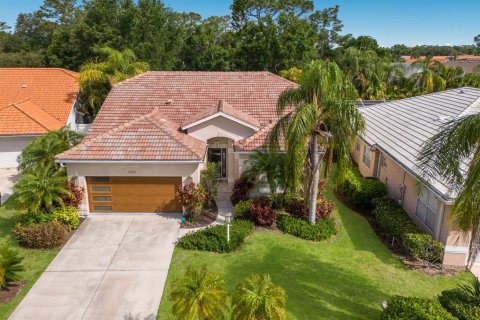 House in Sarasota, Florida 3 bedrooms, 168.06 sq.m. № 1670062 - photo 2