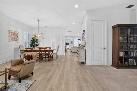 Casa en venta en Palm Beach Gardens, Florida, 4 dormitorios, 354.52 m2 № 2427764 - foto 2