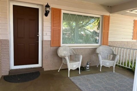 Villa ou maison à louer à Ocala, Floride: 2 chambres, 162.39 m2 № 2425984 - photo 2