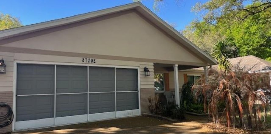Villa ou maison à Ocala, Floride 2 chambres, 162.39 m2 № 2425984