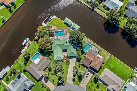 Villa ou maison à vendre à Palm Coast, Floride: 3 chambres, 296.17 m2 № 2416584 - photo 3