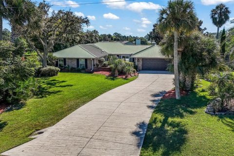 Villa ou maison à vendre à Palm Coast, Floride: 3 chambres, 296.17 m2 № 2416584 - photo 2