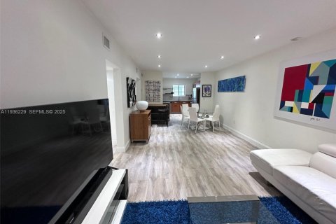 Condominio en venta en Miami Beach, Florida, 2 dormitorios, 95.6 m2 № 1994415 - foto 3