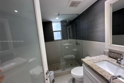 Condominio en venta en Miami Beach, Florida, 2 dormitorios, 95.6 m2 № 1994415 - foto 15