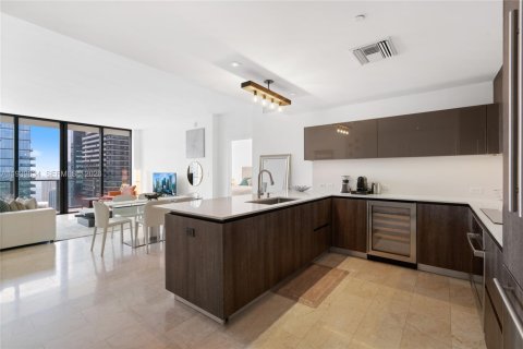 Condo in Miami, Florida, 2 bedrooms  № 1997084 - photo 7