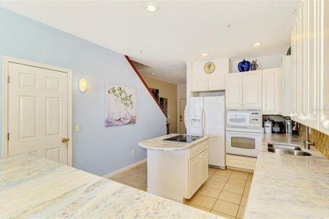 Condo in Port Charlotte, Florida, 4 bedrooms  № 2118501 - photo 11