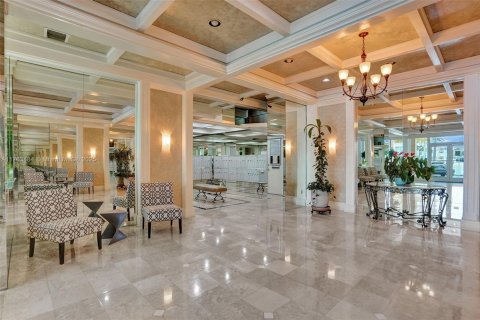 Condo in Hollywood, Florida, 2 bedrooms  № 1867063 - photo 18