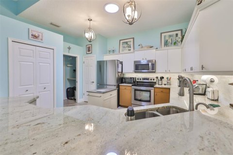 Купить кондоминиум в Сан-Сити-Центр, Флорида 5 комнат, 137.77м2, № 1343907 - фото 13