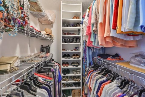 Купить кондоминиум в Сан-Сити-Центр, Флорида 5 комнат, 137.77м2, № 1343907 - фото 24