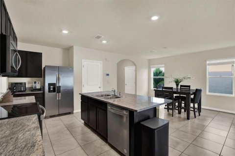 Villa ou maison à vendre à Wesley Chapel, Floride: 5 chambres, 227.89 m2 № 2318631 - photo 5