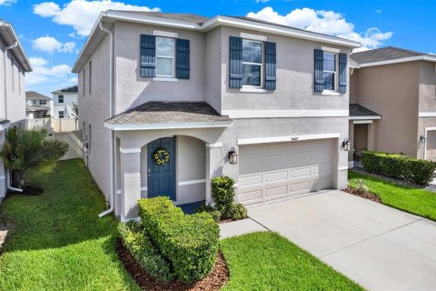 House in Wesley Chapel, Florida 5 bedrooms, 227.89 sq.m. № 2318631