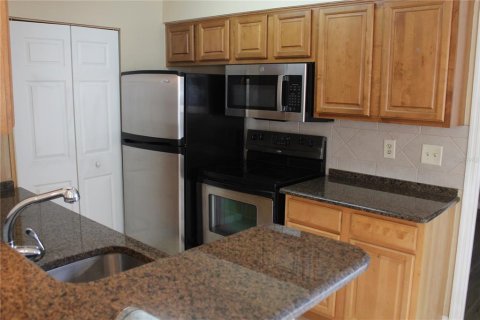 Condo in Orlando, Florida, 2 bedrooms  № 1666047 - photo 7