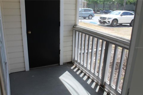 Condo in Orlando, Florida, 2 bedrooms  № 1666047 - photo 13
