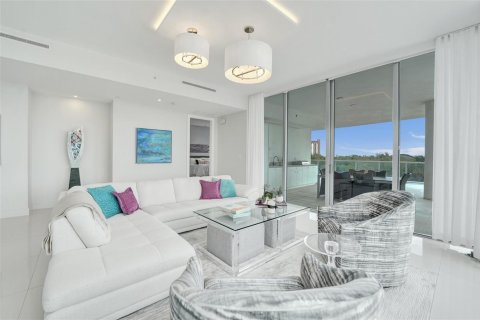 Condo in Fort Lauderdale, Florida, 3 bedrooms  № 2370097 - photo 8