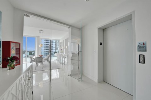 Condo in Fort Lauderdale, Florida, 3 bedrooms  № 2370097 - photo 4